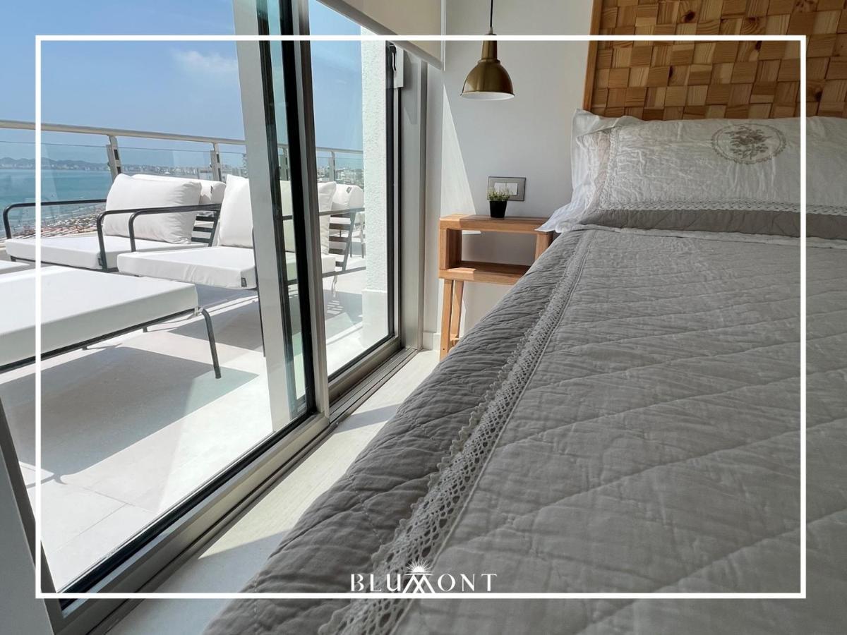 Luxury Rooftop Suites By Blumont Shkallnur Exterior photo
